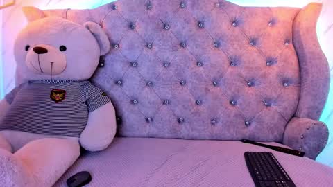   online show from 02.12.25