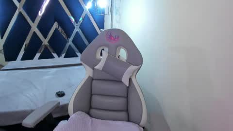   online show from 02.18.25