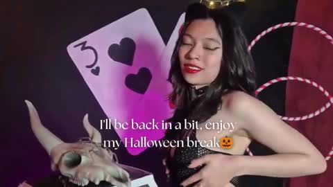   online show from 10.10.25