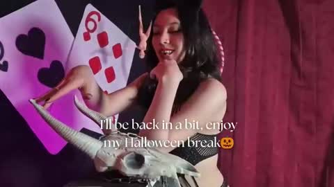   online show from 10.15.25