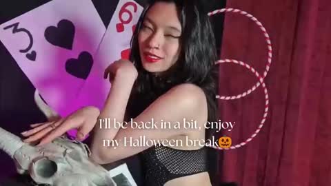   online show from 10.22.25