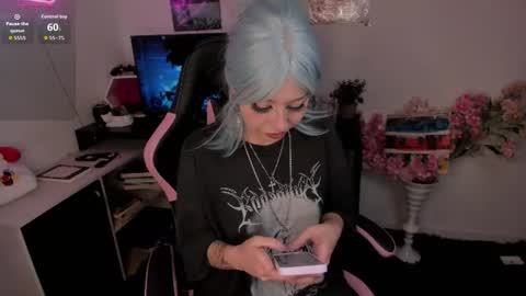 Snapshot of sarasstorme chatting on 06.26.26 sarasstorme online show from 06.26.26