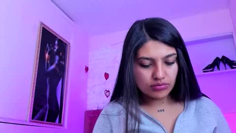 sarastonesx online show from 10.02.25