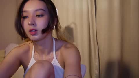 Snapshot of sarasuo chatting on 01.30.25 Shara online show from 01.30.25