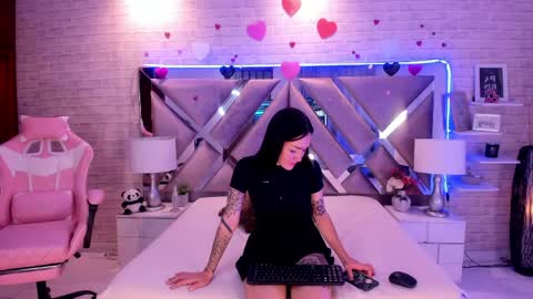 Sara  online show from 03.24.26