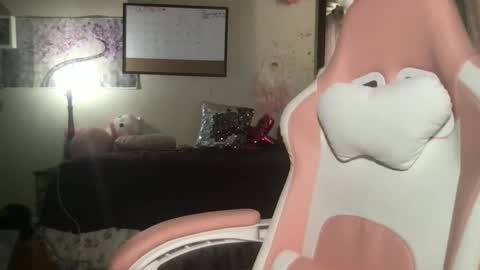 saraxcxo online show from 10.15.25