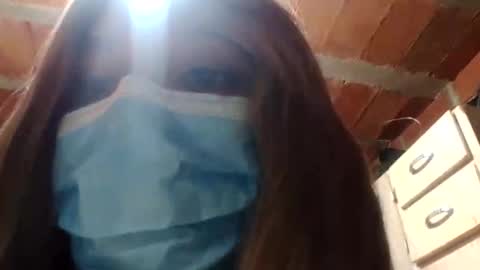 Snapshot of saray_mixx chatting on 10.28.25 saray_mixx online show from 10.28.25