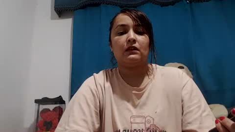 Snapshot of sarayx chatting on 11.10.25 mery online show from 11.10.25