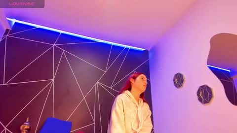 Snapshot of sarenlux chatting on 01.14.26 Baby Saren online show from 01.14.26