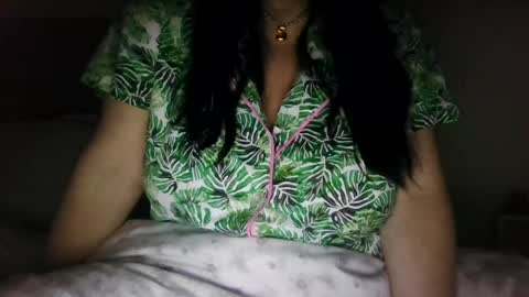 Snapshot of saretta46 chatting on 04.21.26 Sara online show from 04.21.26
