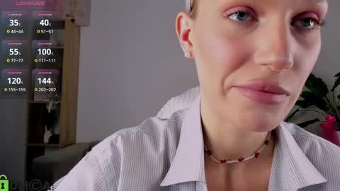 Your Selena 3 online show from 04.03.26