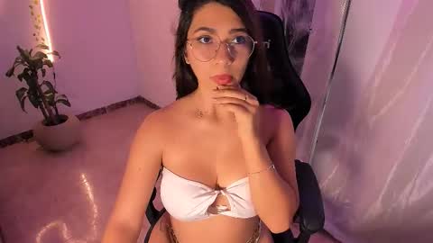 Snapshot of sarima420 chatting on 10.21.25 Sarima and Leo online show from 10.21.25