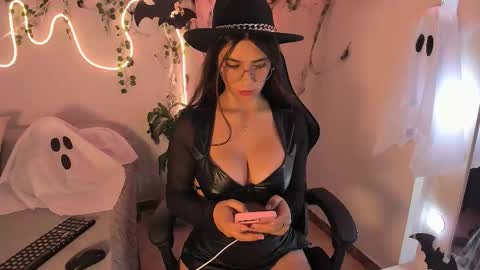 Snapshot of sarima420 chatting on 10.24.25 Sarima and Leo online show from 10.24.25