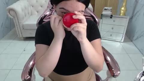 Sara  online show from 02.26.26