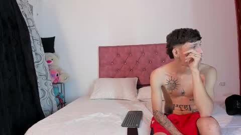 Snapshot of sarita_alexis chatting on 02.10.26 SARIYA Y ALEXIS online show from 02.10.26