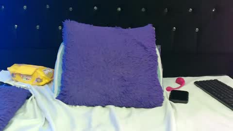 Snapshot of sarita_multisquirt chatting on 02.08.25 Sara online show from 02.08.25