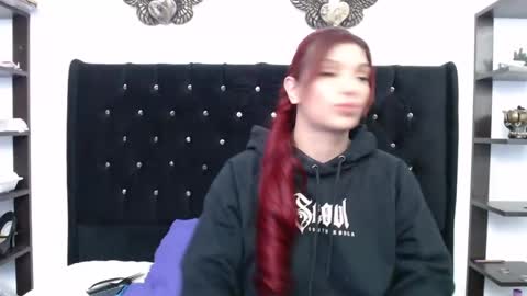 Snapshot of sarita_multisquirt chatting on 03.02.25 Sara online show from 03.02.25