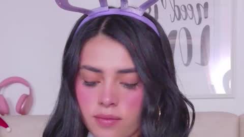 Sara online show from 11.27.25