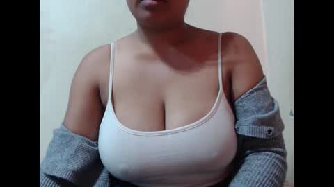 saronette online show from 10.14.25