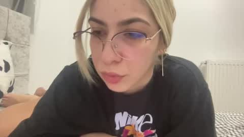 Sarrah online show from 01.03.25