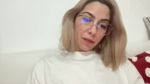 Sarrah online show from 01.19.25