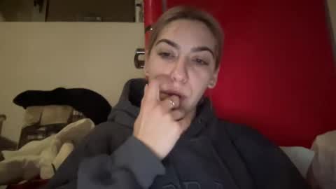 Sarrah online show from 01.27.25