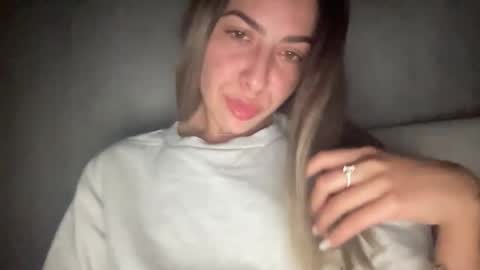 Sarrah online show from 09.16.25