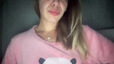 Sarrah online show from 11.04.25