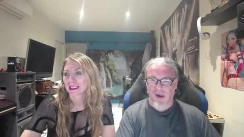 Giselle and Jay online show from 10.17.25