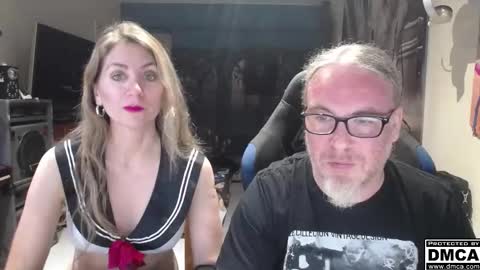 Giselle and Jay online show from 10.30.25