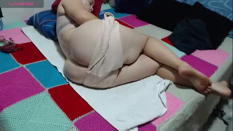 Snapshot of sarybate chatting on 03.26.26 Sary.. online show from 03.26.26