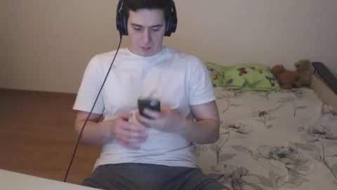 Snapshot of sasha_calvin chatting on 10.26.25 sasha_calvin online show from 10.26.25