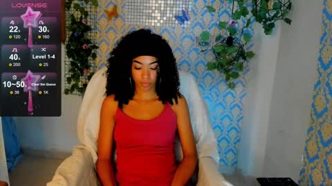 Snapshot of sasha_fox0 chatting on 01.08.25 emy online show from 01.08.25