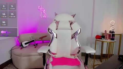 Sasha  online show from 02.22.25