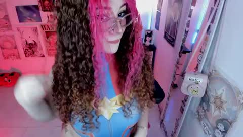 Snapshot of sashaa_love chatting on 07.24.26 Tattie online show from 07.24.26