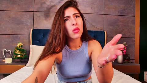 Snapshot of sashabelle_ chatting on 12.28.24 Sasha online show from 12.28.24