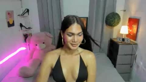 ESTELLA online show from 02.22.25