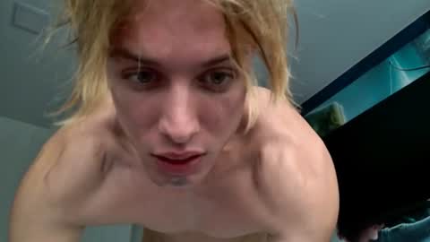 Snapshot of sashenkka chatting on 06.25.26 Sasha -- online show from 06.25.26