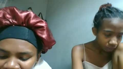 Snapshot of sasivia08 chatting on 02.14.26 sasivia08 online show from 02.14.26