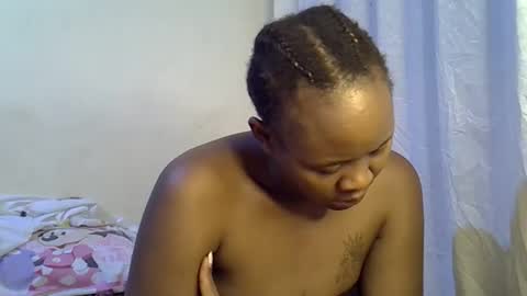 Snapshot of sassy_bella chatting on 09.26.25 sassy_bella online show from 09.26.25