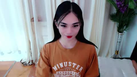 Snapshot of sassy_keath chatting on 04.27.26 Keath online show from 04.27.26