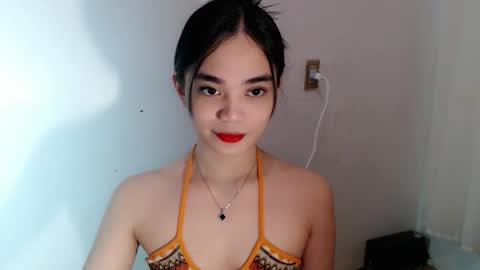 Snapshot of sassy_keath chatting on 05.23.26 Keath online show from 05.23.26