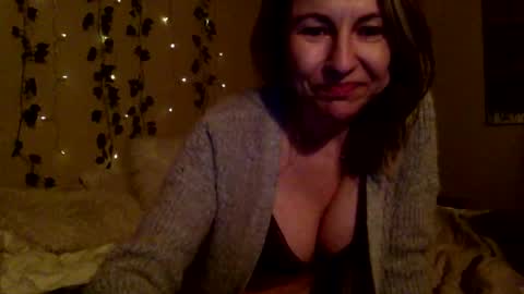 Sassyella online show from 02.28.25