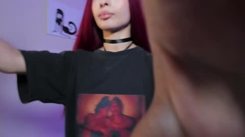    im expecting 300 thumbs up on my altar online show from 12.08.24