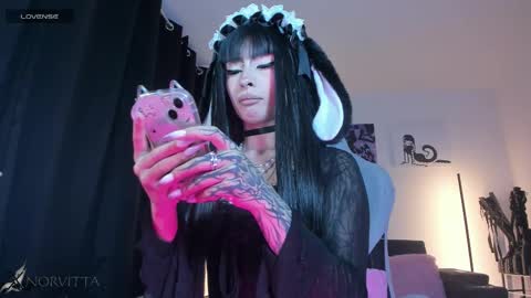    im expecting 300 thumbs up on my altar online show from 02.07.26