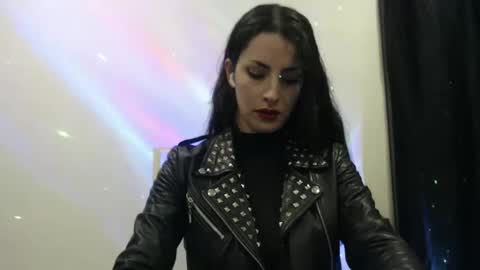 Snapshot of satansbabenia_v chatting on 01.14.25 Nia online show from 01.14.25