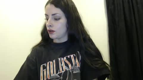 Snapshot of satansbabenia_v chatting on 02.10.25 Nia online show from 02.10.25