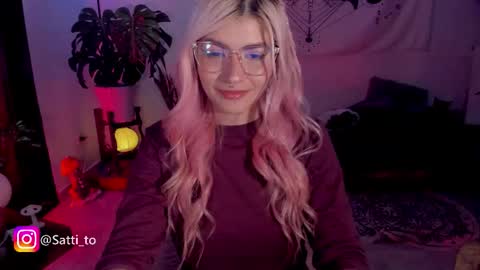 Snapshot of satomimori chatting on 10.13.25 im Jessi Independet Model online show from 10.13.25