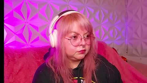 Gina George online show from 01.11.26