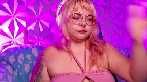 Gina George online show from 04.07.26